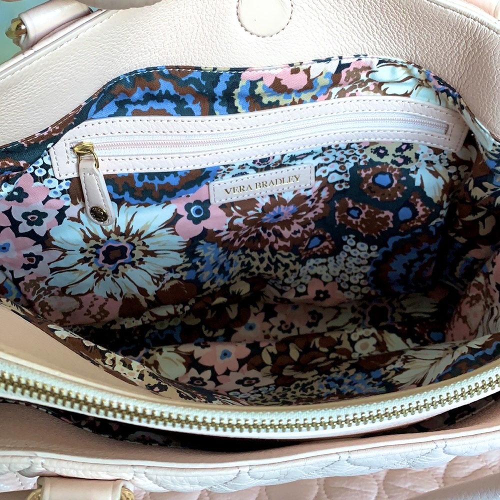 Vera Bradley Quilted Pink Purse with Laptop Sleeve - Picture 2 of 11